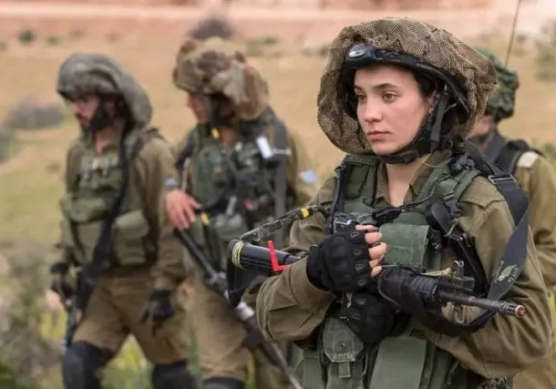 mujeres ejército