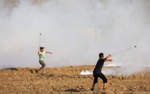 manifestantes palestinos