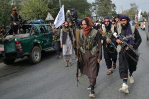 combatientes talibanes