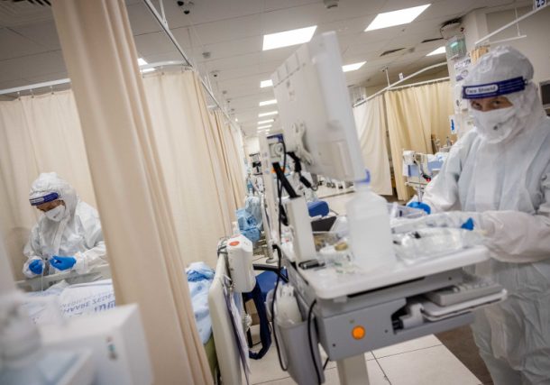 Covid en Israel: Casi 4.000 casos nuevos a medida que el aumento del virus aumenta el número de pacientes graves