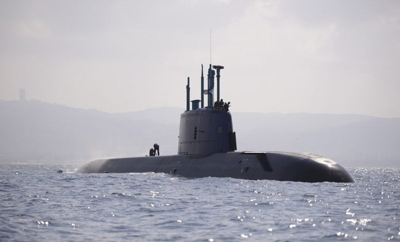 Incendio en un submarino de la Armada por error humano