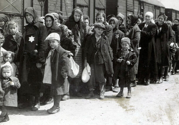 hOLOCAUSTO