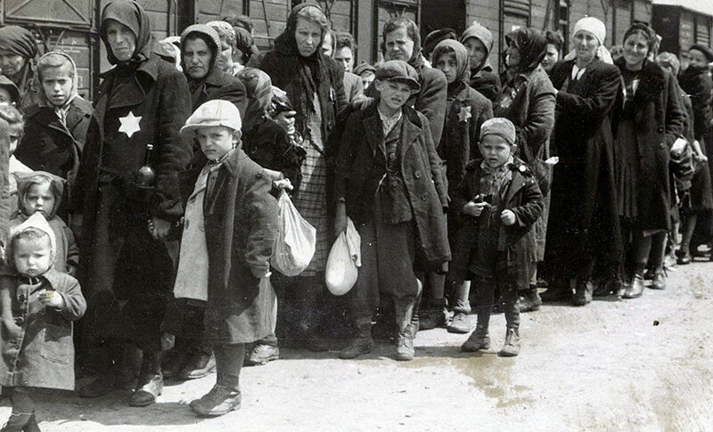 hOLOCAUSTO