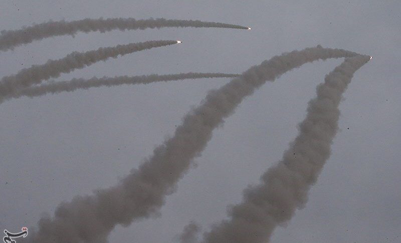 En 'advertencia' a Israel, Irán dice que disparó 16 misiles balísticos capaces de alcanzar el país