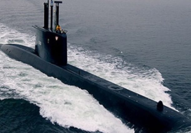 Israel firma acuerdo para comprar 3 submarinos a Alemania