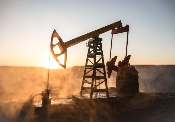 Los precios del petróleo suben debido a las tensiones en Kazjistán y Libia