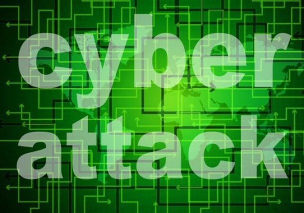 Ataque cibernético a sitios web bancarios y militares ucranianos