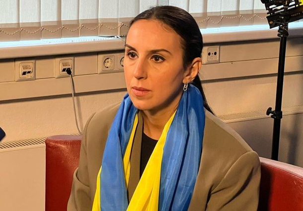 Jamala, la ganadora de Eurovisión que huyó de Kiev, recaudó 67 millones de euros para ayudar a Ucrania