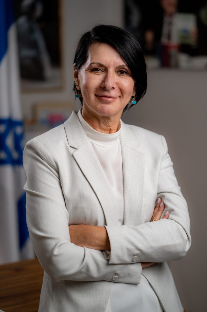 Presidente del Departamento de Irgún y Vínculo con Israelíes de la OSM, Sra. Gusti Yehoshua Braverman
