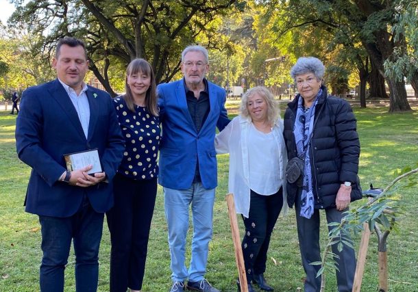 Arboreto de las Naciones: Recuerdo del Holocausto y el Heroísmo junto a Aleksandra Piątkowska, Embajadora de Polonia en Argentina