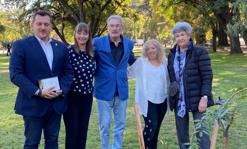 Arboreto de las Naciones: Recuerdo del Holocausto y el Heroísmo junto a Aleksandra Piątkowska, Embajadora de Polonia en Argentina