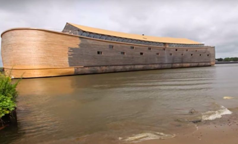 Evangélico construyó una “Arca de Noé” para navegar a Israel