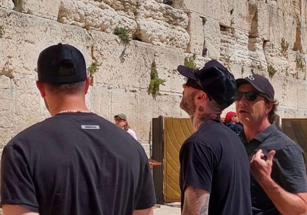 Adam Levine Maaron 5