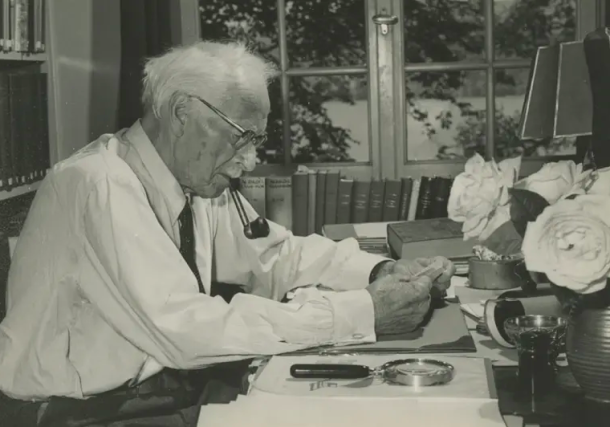 Las cartas desconocidas del famoso psicoanalista Carl Jung serán subastadas en Jerusalén