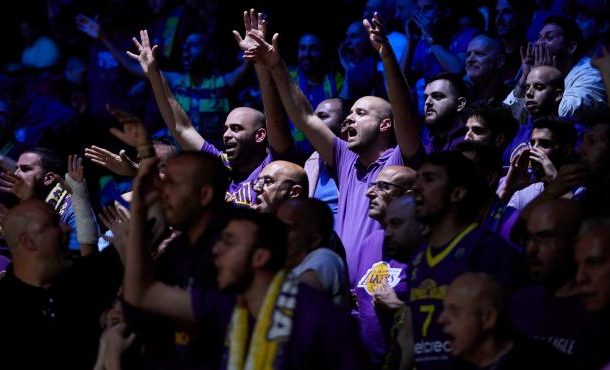 Aficionados del Hapoel U-NET Holon, durante un partido de la Basketball Champions LeagueAficionados del Hapoel U-NET Holon, durante un partido de la Basketball Champions LeagueAFP7 vía Europa Press