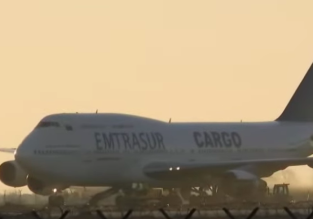 La Justicia pidió informes a varios organismos antes de definir si se libera el avión sospechoso retenido en Ezeiza y devuelve el pasaporte a los 5 tripulantes iraníes
