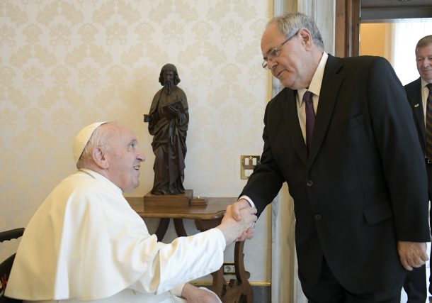 Radio Jai - El histórico encuentro entre el presidente de Yad Vashem, Dani Dayan y Su Santidad el Papa Francisco en el Vaticano