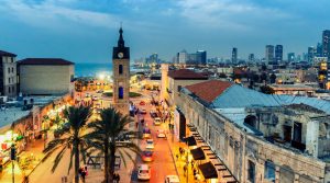 radio jai -La torre domina la Plaza del Reloj a la entrada de Jaffa. Foto de JekLi/Shutterstock.com.