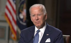 Radio Jai -Estados Unidos usaría la fuerza contra Irán 'como último recurso', dice Biden a la televisión israelí