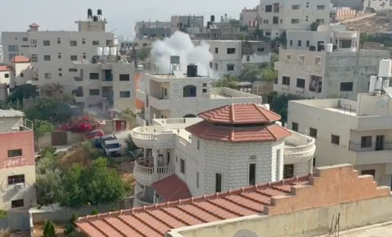 Radio Jai -Las FDI ingresaron al área de la ciudad de Nablus a rescatar a ciudadanos israelíes y estalló el tiroteo entre Palestinos y las FDI