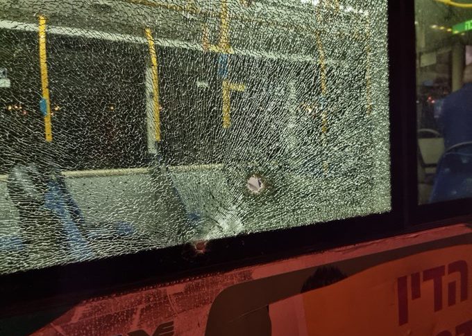 Radio Jai -8 heridos en el atentado terrorista en la Ciudad vieja de Jerusalem