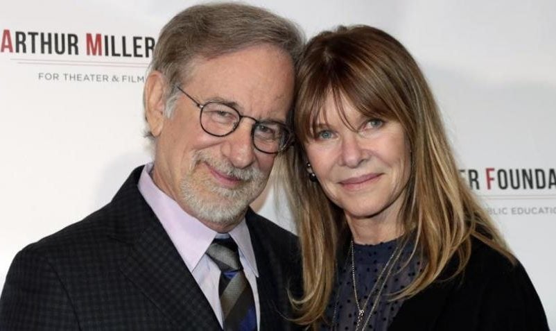 El director Steven Spielberg y su esposa, la actriz Kate Capshaw, en un acto de la Fundación Arthur Miller en la ciudad de Nueva York el 22 de octubre del 2018 JASON SZENES / GTRES