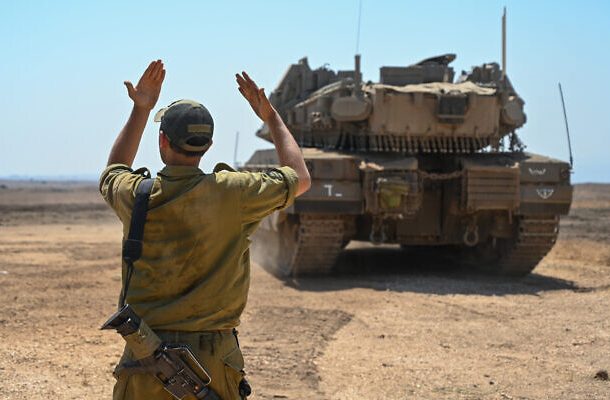 Las FDI suspenden el entrenamiento después de que un soldado muere en un accidente de tanque 'raro' en los Altos del Golán