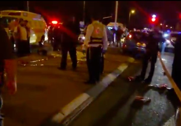 Radio Jai -Ocho heridos levemente por ataque terrorista cerca de Modiin, agresor neutralizado