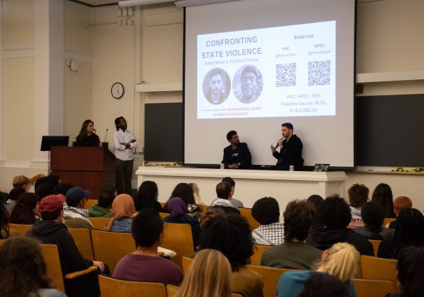 Radio Jai -El escritor palestino Mohammed El-Kurd y el organizador de Black Lives Matter, Marcus McDonald, hablaron ante una multitud de más de 170 personas en Emerson Hall el lunes. Por Julián J. Giordano