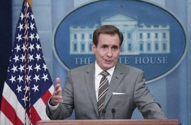 Radio jai -El coordinador del Consejo de Seguridad Nacional de los Estados Unidos para comunicaciones estratégicas, John Kirby, responde preguntas durante la sesión informativa diaria en la Casa Blanca, el 1 de agosto de 2022, en Washington, DC. (Gana McNamee/Getty Images vía AFP)