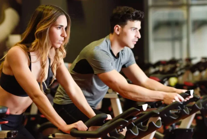 Radio Jai -El ejercicio físico reduce en un 72% el riesgo de metástasis del cáncer: estudio israelí Imagen de Javi Indy en Freepik