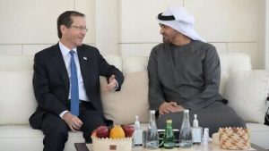 Radio Jai -El presidente israelí, Isaac Herzog, se reúne con su homólogo emiratí, el jeque Mohamed bin Zayed Al Nahyan, en Abu Dabi, el 5 de diciembre de 2022. Credit: Amos Ben Gershom/GPO.