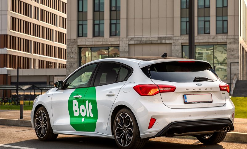 Radio Jai -Hungría: un taxi Bolt en Budapest ordenó a sus ancianos pasajeros israelíes que salieran del automóvil