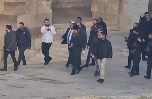 Radio Jai -El ministro de Seguridad Nacional, Itamar Ben Gvir, visita el Monte del Templo, 3 de enero de 2023.