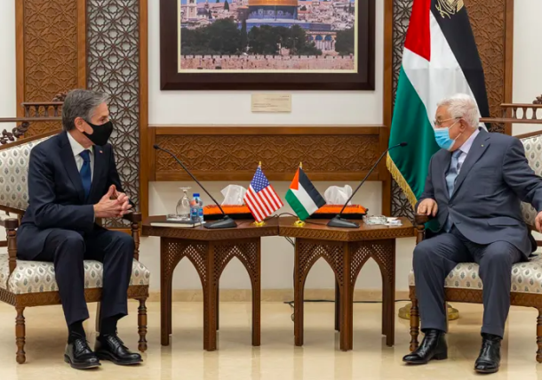 Radio Jai -Al poner fin a la coordinación de seguridad con Israel, la Autoridad Palestina se está disparando a sí misma en el pie