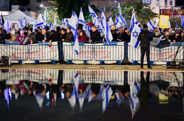 Radio Jai -Israelíes profundamente divididos sobre tribunales y derechos, pero unidos en la tristeza y la desconfianza: encuesta