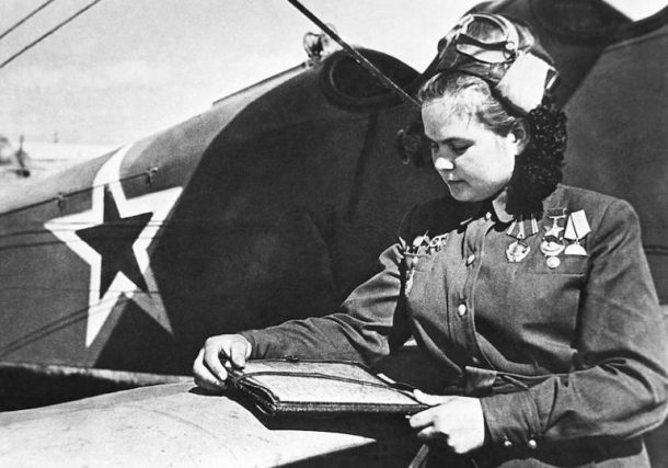 Radio Jai -LAS ‘BRUJAS DE LA NOCHE’: LA HISTORIA DE LAS MUJERES PILOTO QUE ATERRORIZARON A LOS NAZIS