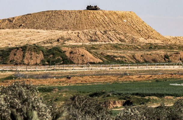 Radio Jai -Dispositivo explosivo detonado cerca de las tropas de las FDI en la frontera de Gaza; tanques bombardean puesto de Hamás