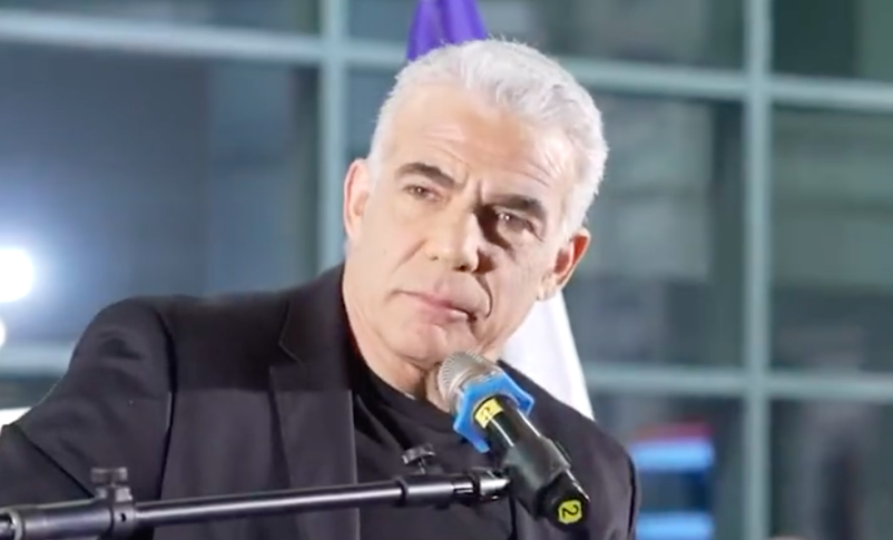 Radio Jai -"Nuestros enemigos continúan reclamando preciosas vidas humanas" Yair Lapid le responde a Netanyahu