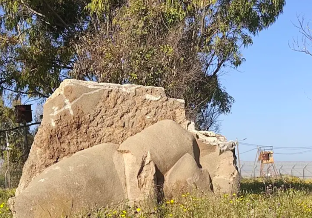 Radio Jai -Monumento 'Golem' descubierto cerca de la Franja de Gaza después de 50 años