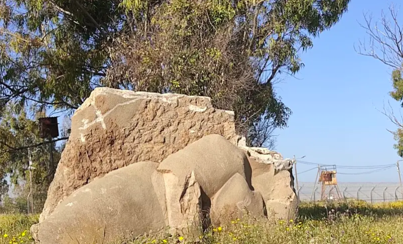 Radio Jai -Monumento 'Golem' descubierto cerca de la Franja de Gaza después de 50 años