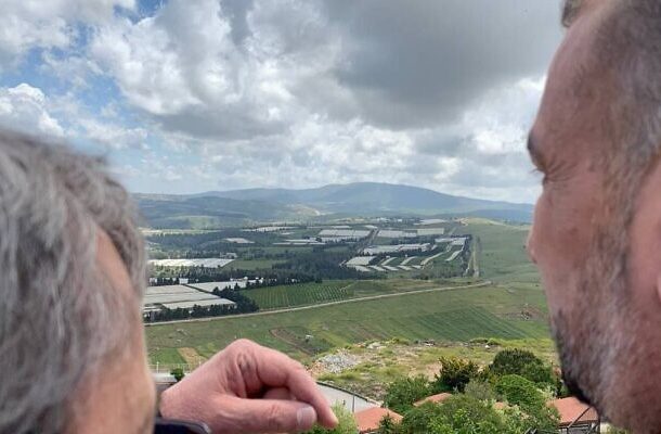 Radio Jai -Con vistas a Israel desde la frontera con el Líbano, el canciller iraní dice que el 'colapso sionista' está cerca