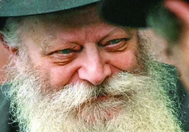 Radio Jai -El presidente Biden firmó una orden ejecutiva en homenaje al Rebe de Lubavitch