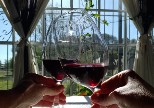 Radio Jai -5 beneficios para tu salud al tomar un vaso de vino a la noche