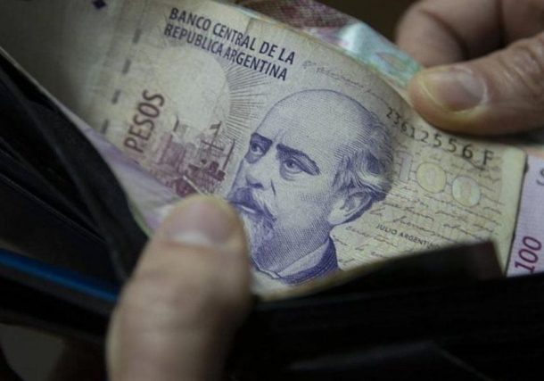 Radio Jai- Argentina en crisis: la inflación baja, pero ¿Qué hay de la economía real? - Miguel Ponce