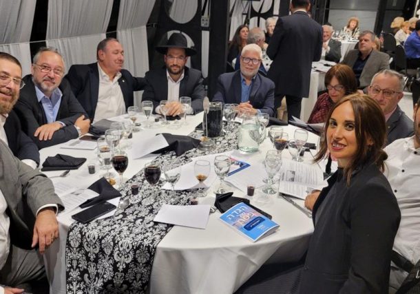 Seder de Avodá en Iom Hashoá - Claudio Goldman