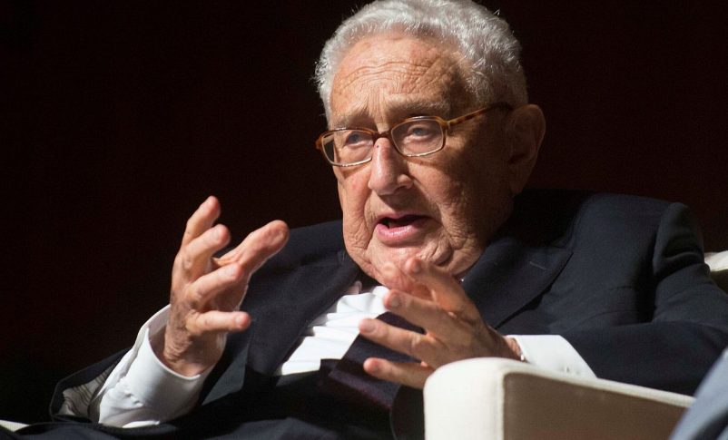 Radio Jai -Kissinger niega haber retenido el reabastecimiento durante la guerra de Yom Kippur