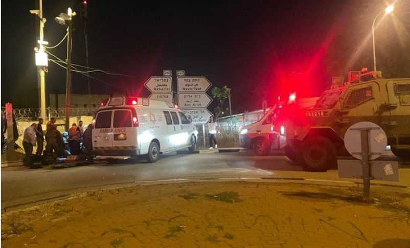 Radio Jai - Terroristas árabes disparan a un niño árabe de 3 años en la cabeza y a un hombre de 40 pensando que atacaban israelíes en el puesto de las FDI