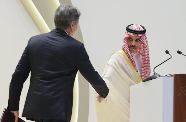 Radio Jai -Canciller saudí: Normalización con Israel tendría beneficios, pero menos sin dos estados