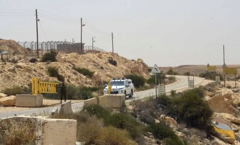 Radio Jai -Al Sisi de Egipto ofrece sus condolencias por los soldados de las FDI asesinados por un policía egipcio